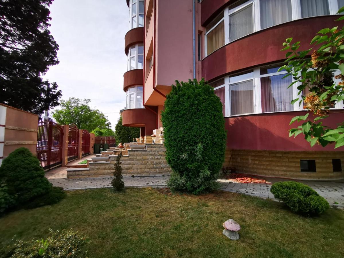 Apartamente Vila Arcadia Эфорие Норд Экстерьер фото